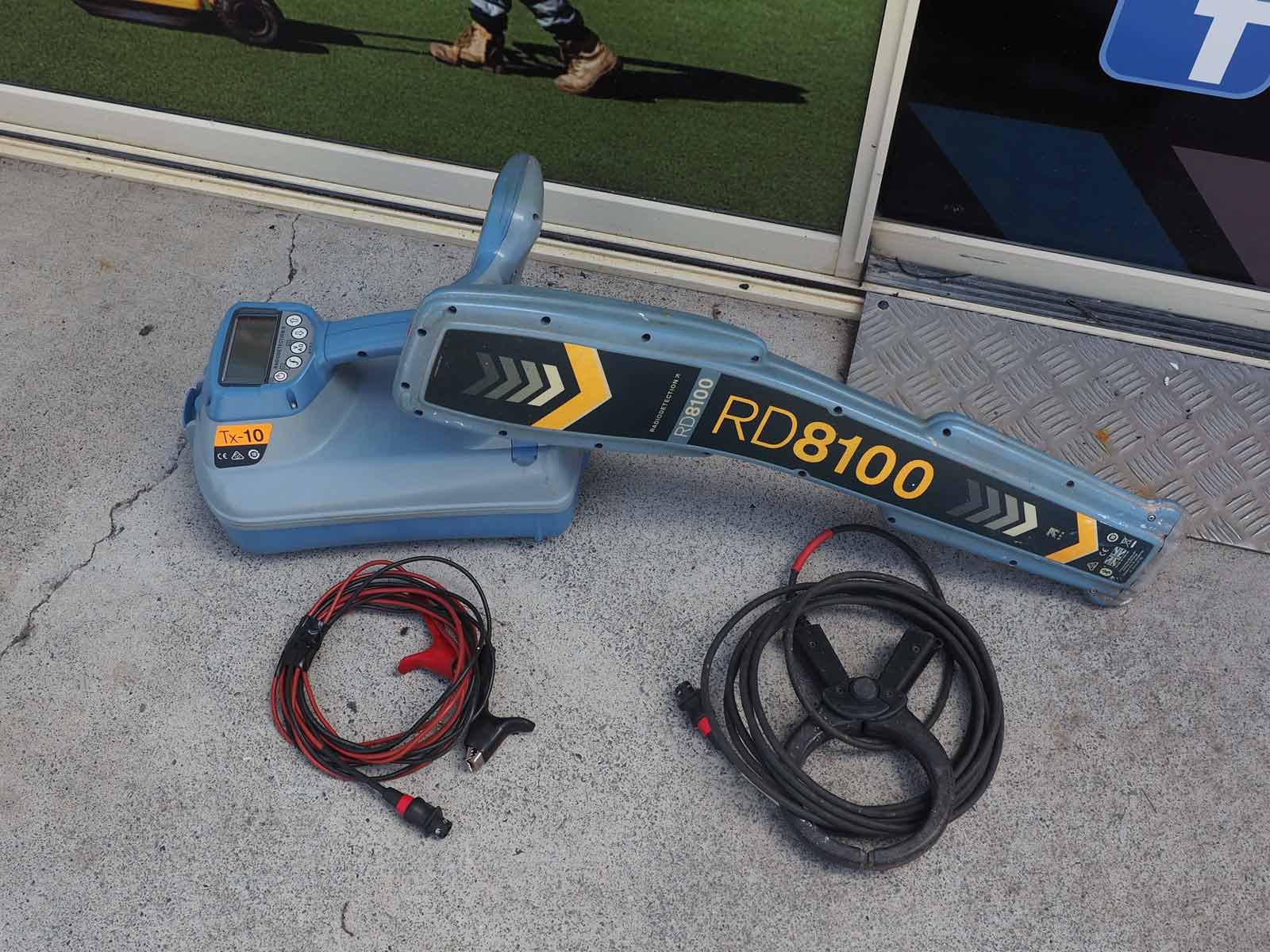 LADS EMF utility locating transmitter and receiver equipment